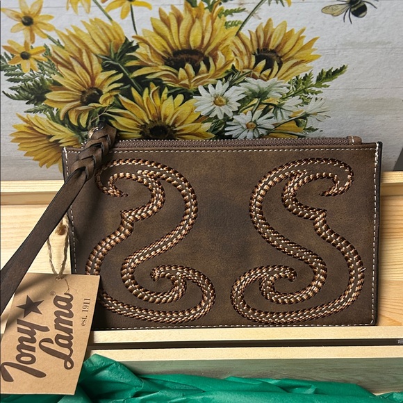 Tony Lama Handbags - Tony Lama Brown Embroidered Clutch